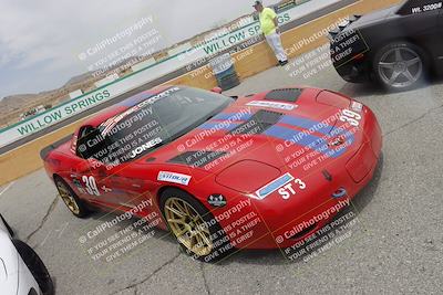 media/Jun-01-2025-CalClub SCCA (Sun) [[eae223c5dd]]/Around pit/